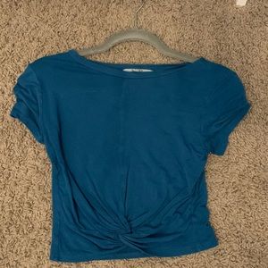 XS Gaze Blue Cropped Short Sleeve Shirt